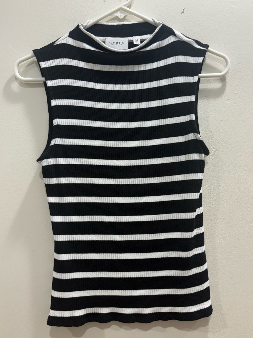 Cyrus Essentials Black White Striped Ribbed Mock Neck Tank M